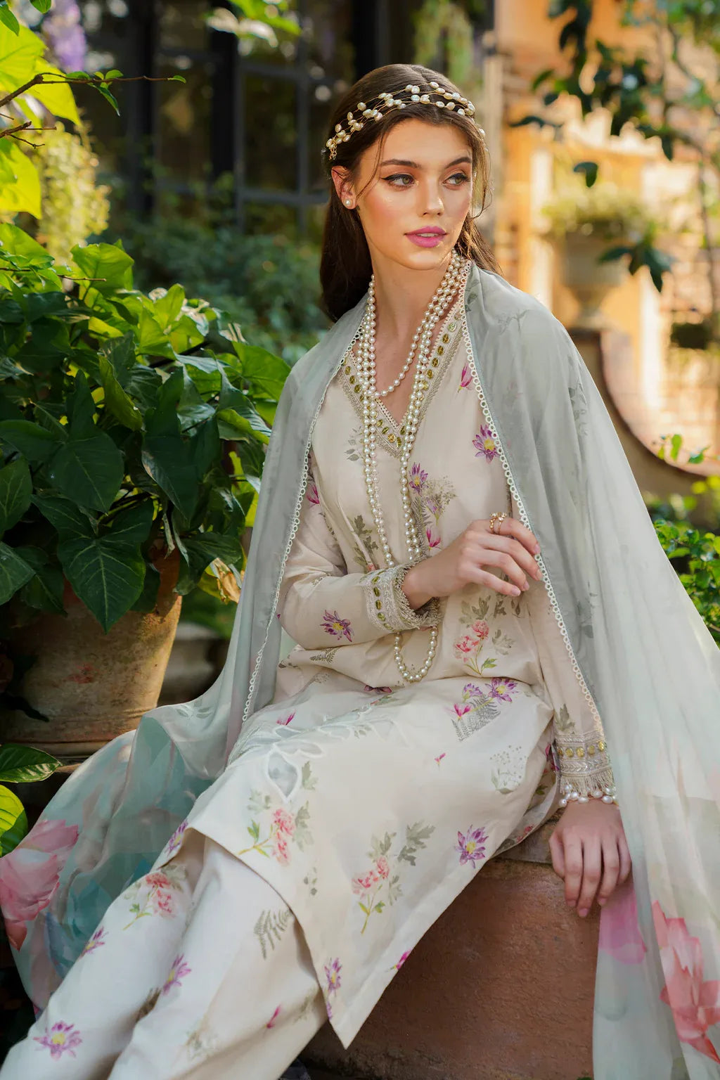 Iznik | Exclusive Lawn | UE-236 PRINTED LAWN - Rang-e-Khaas