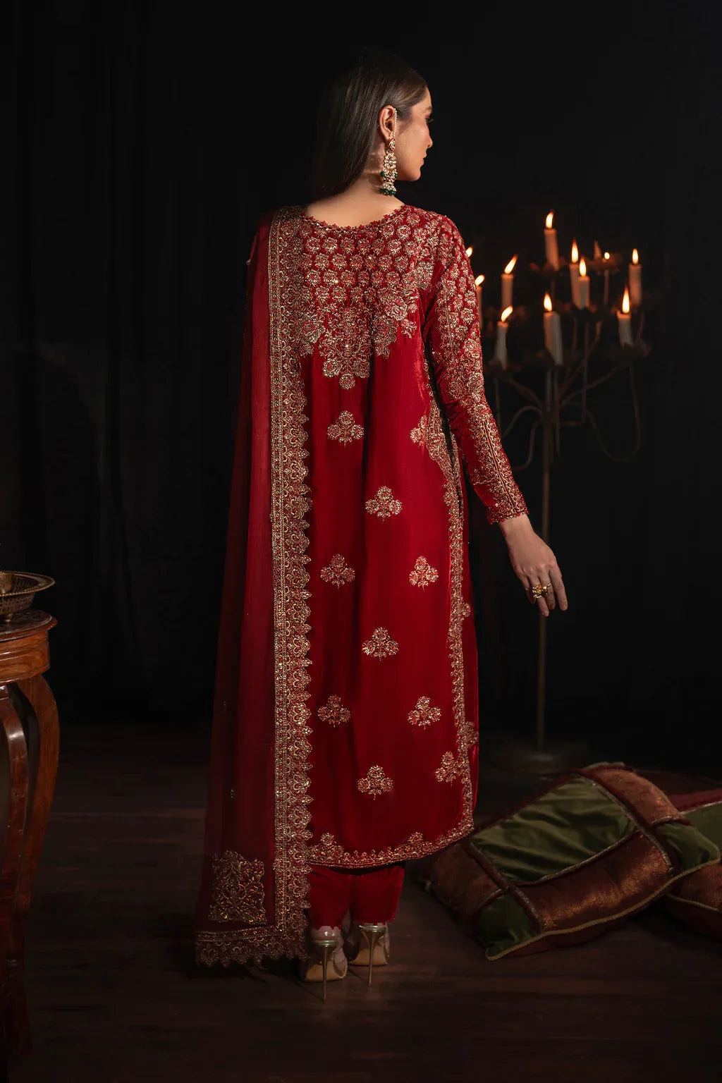 Iznik | Exclusive Velvet | IV-40 - Rang-e-Khaas
