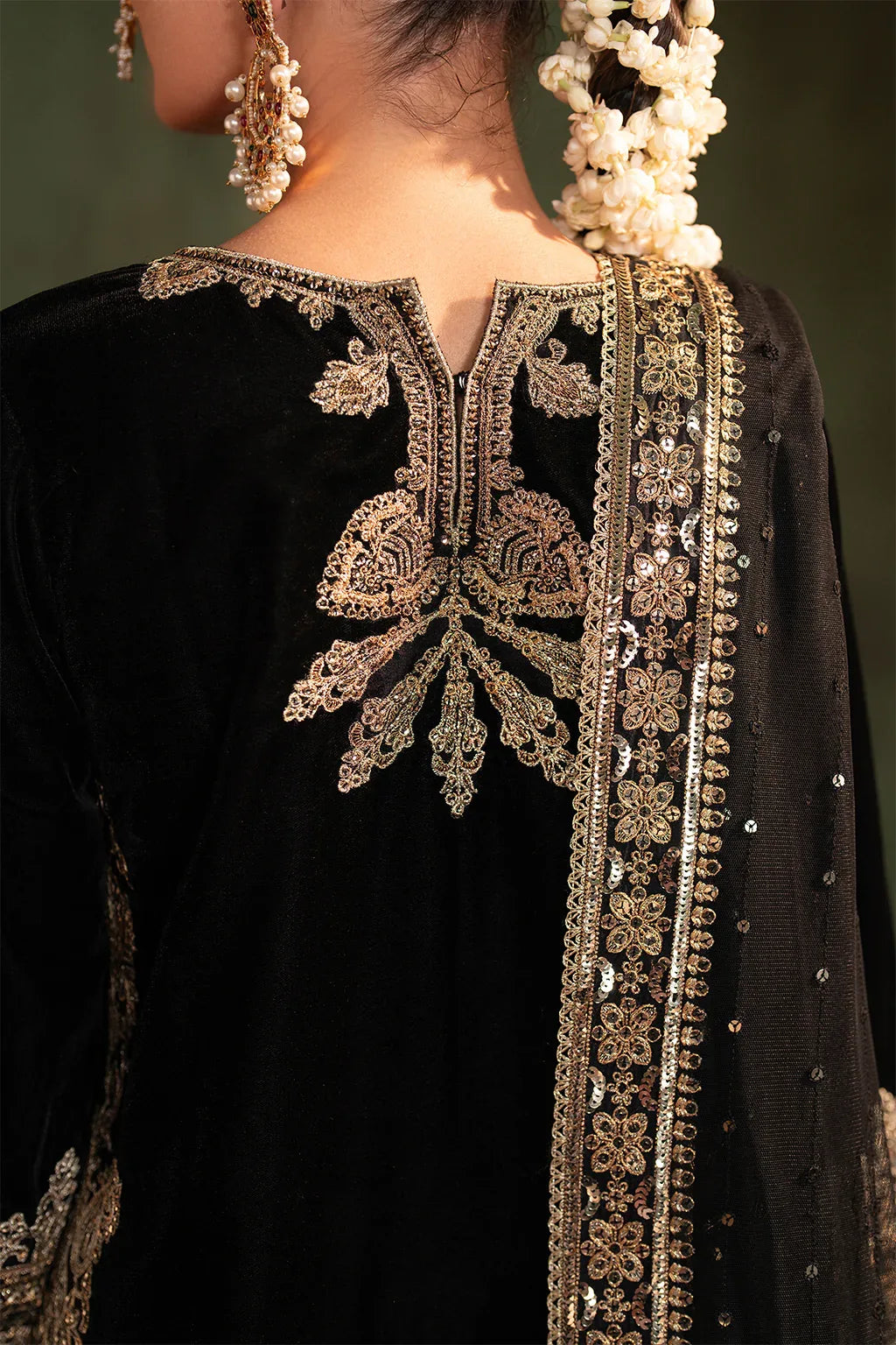 Iznik | Exclusive Velvet | IV-41 - Rang-e-Khaas