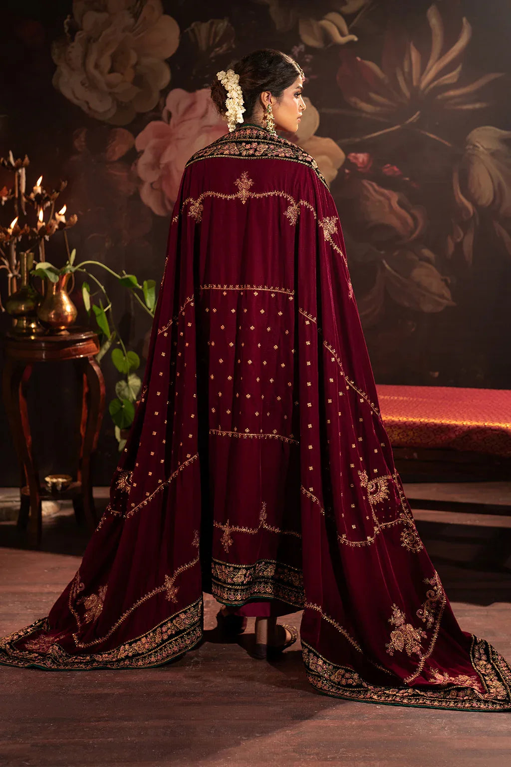 Iznik | Exclusive Velvet | IV-42 - Rang-e-Khaas
