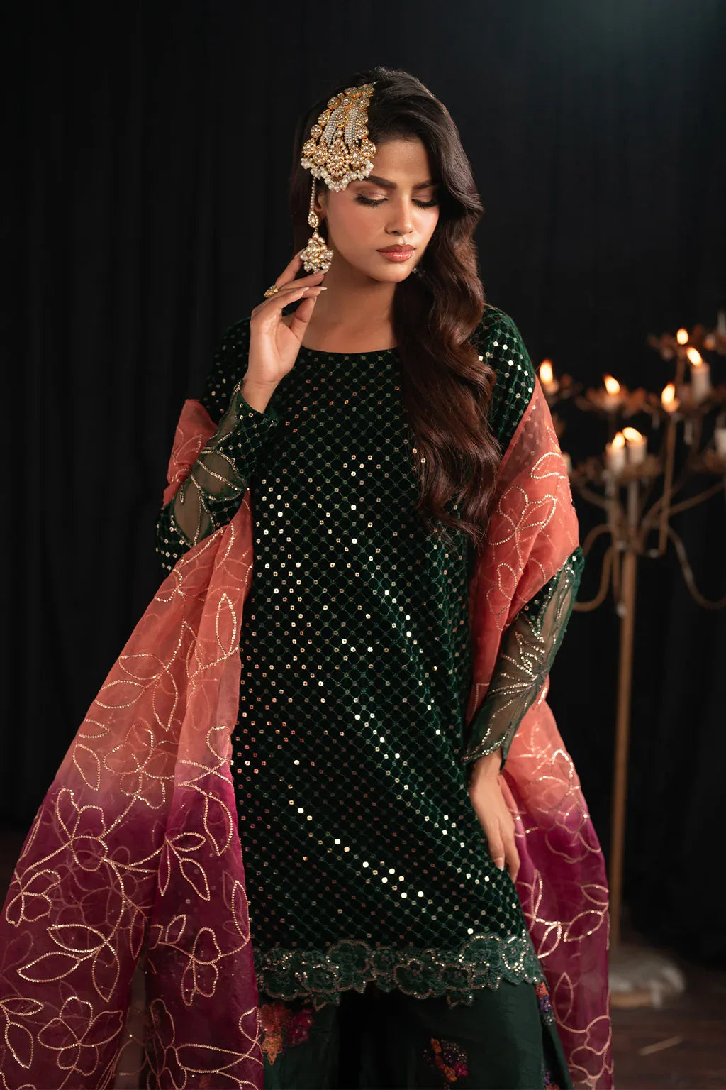 Iznik | Exclusive Velvet | IV-53 - Rang-e-Khaas
