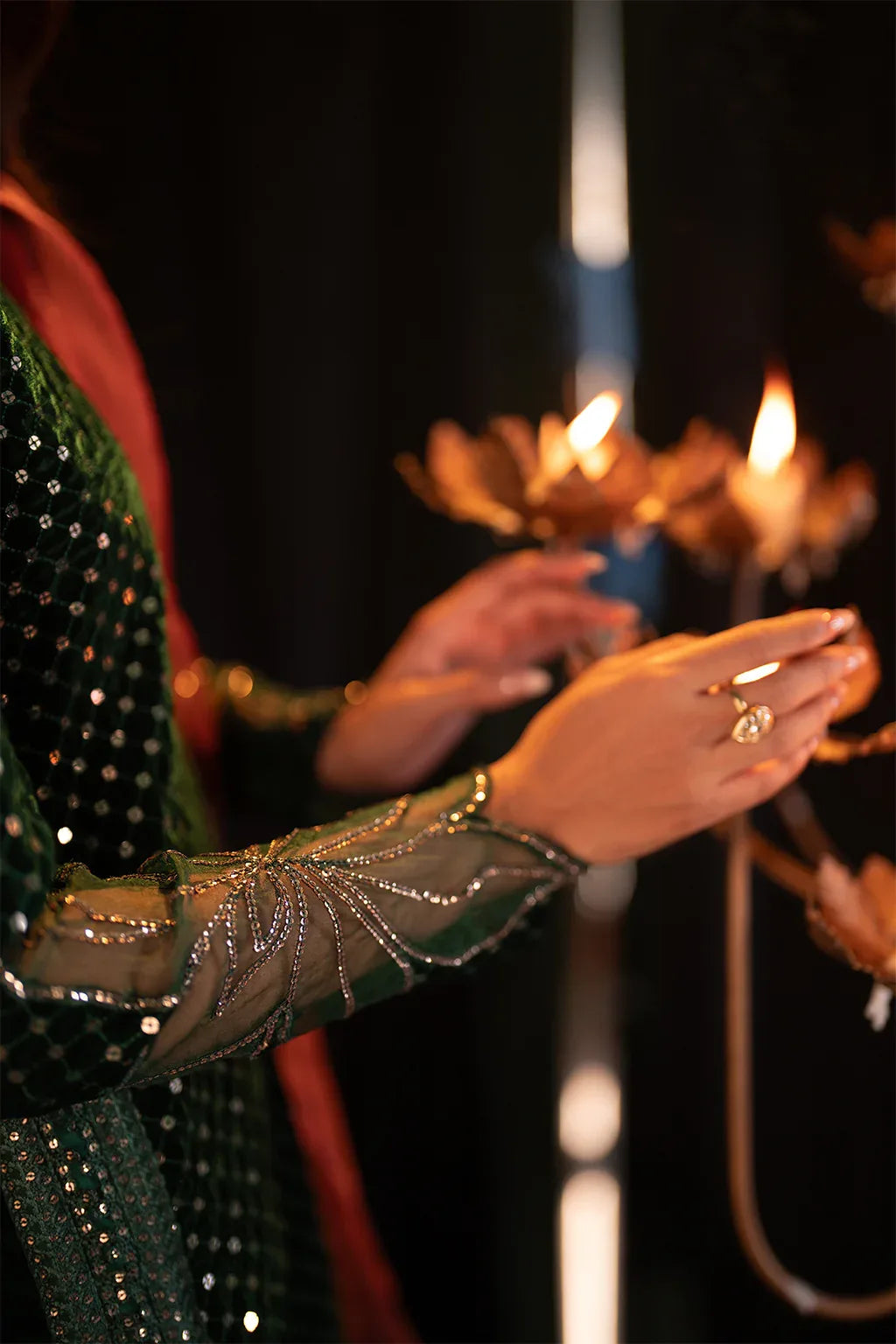 Iznik | Exclusive Velvet | IV-53 - Rang-e-Khaas