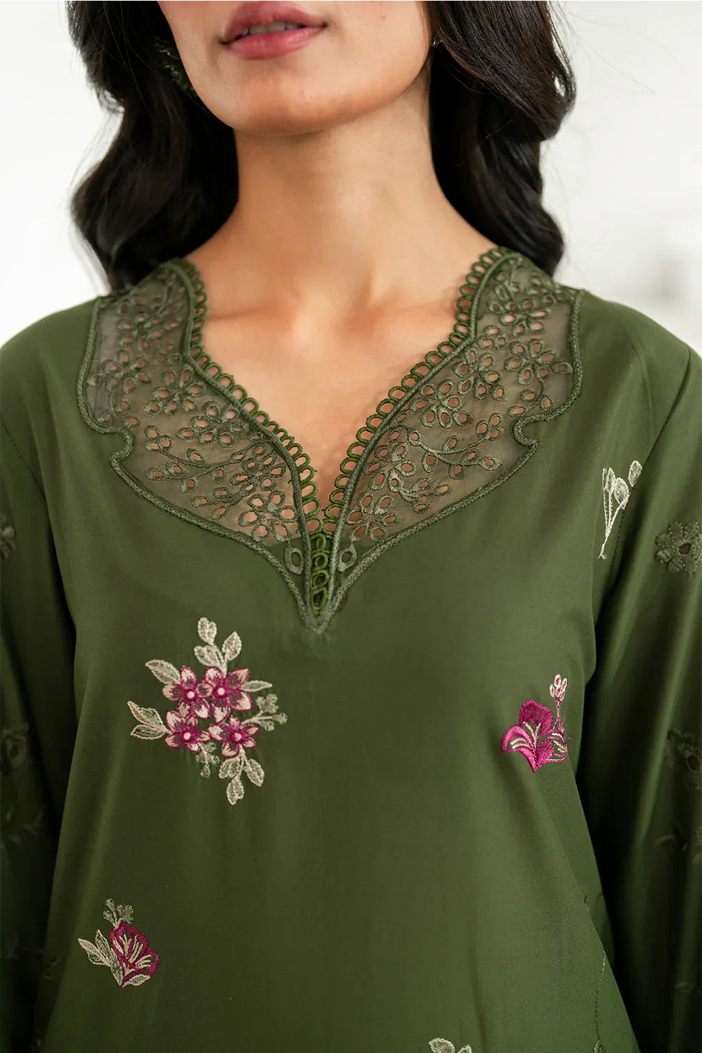 Iznik | Festive Edition | IFE-02 - Rang-e-Khaas