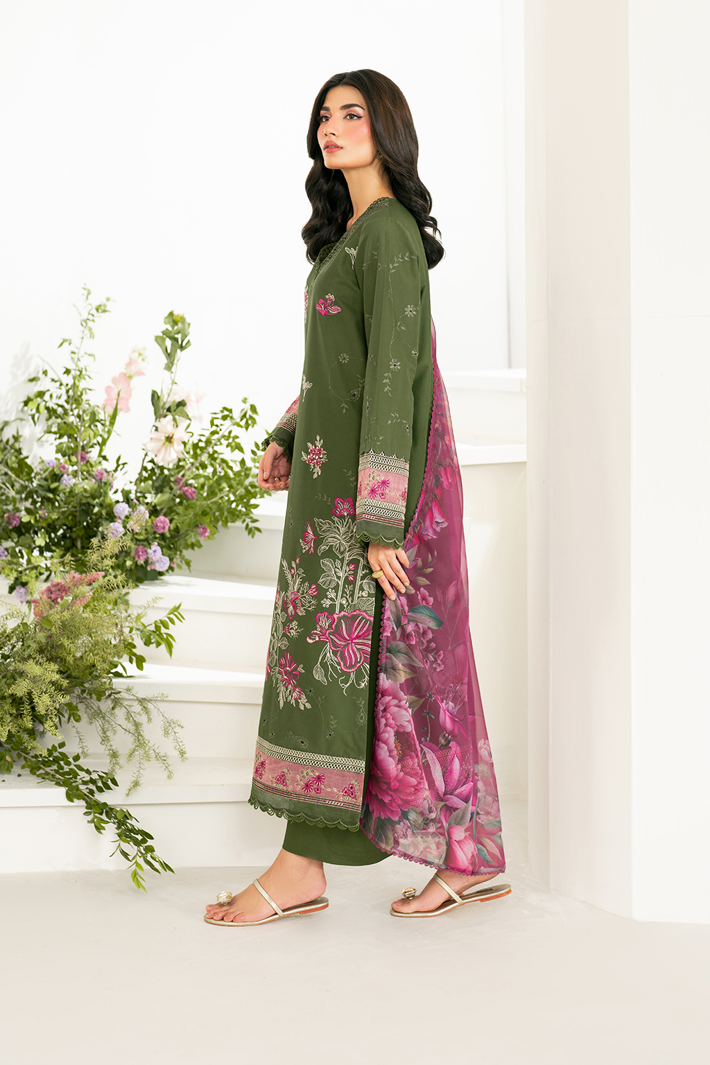 Iznik | Festive Edition | IFE-02 - Rang-e-Khaas