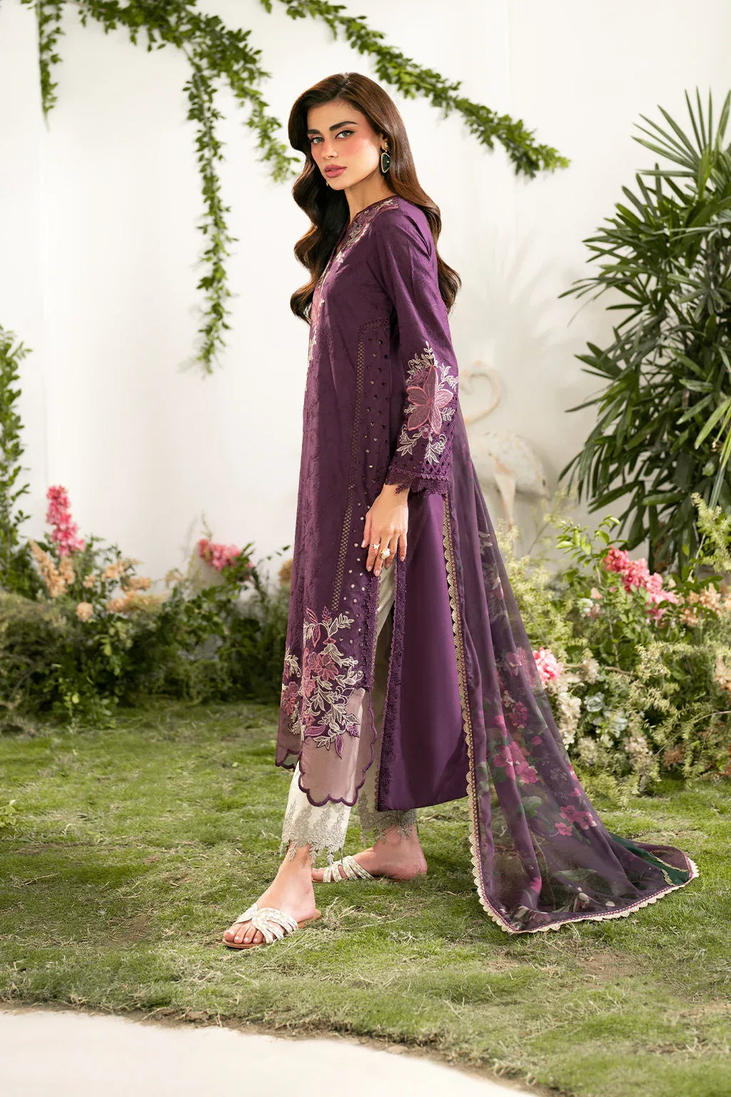 Iznik | Festive Edition | IFE-03 - Rang-e-Khaas