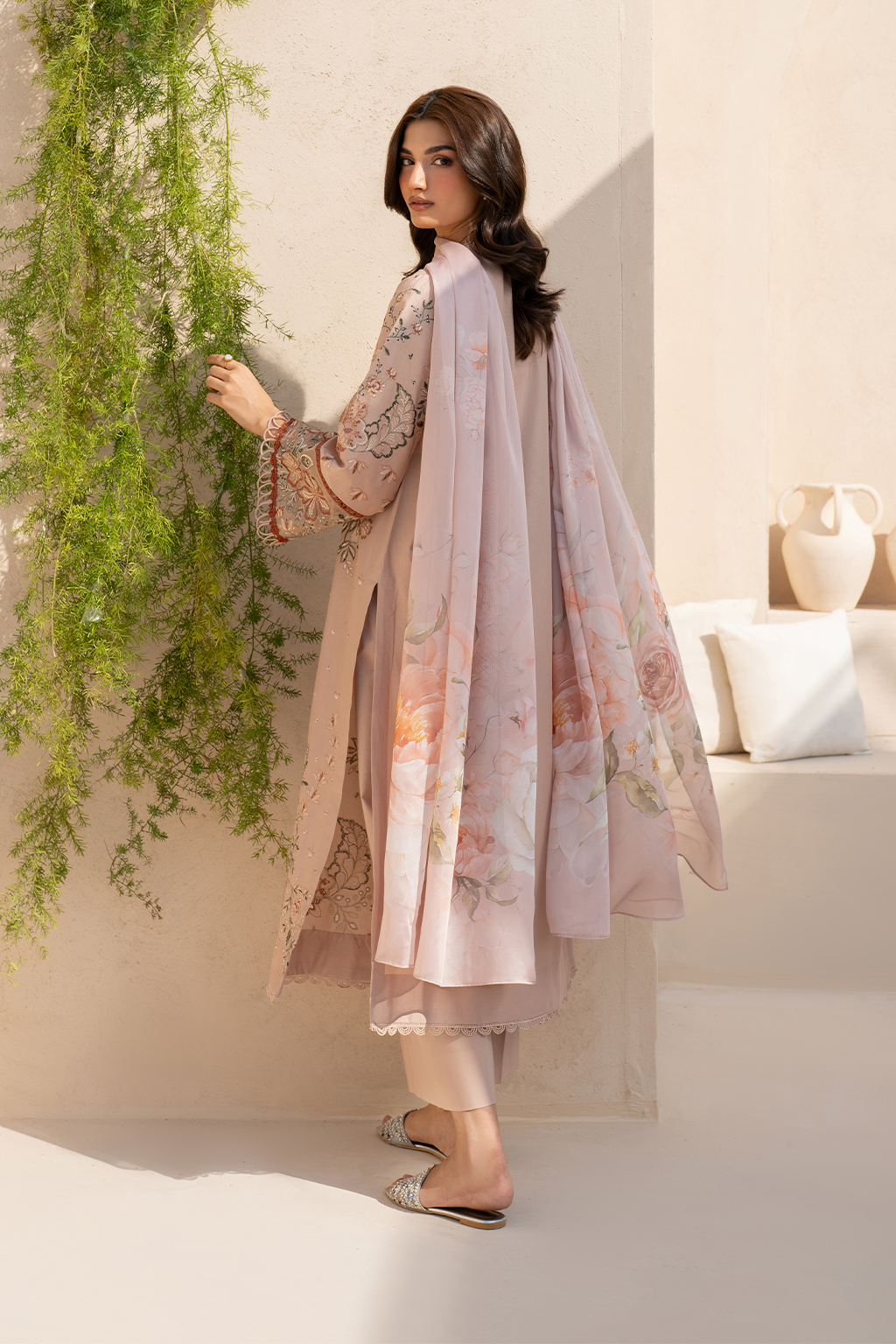 Iznik | Festive Lawn 25 | EFL-02 - Rang-e-Khaas