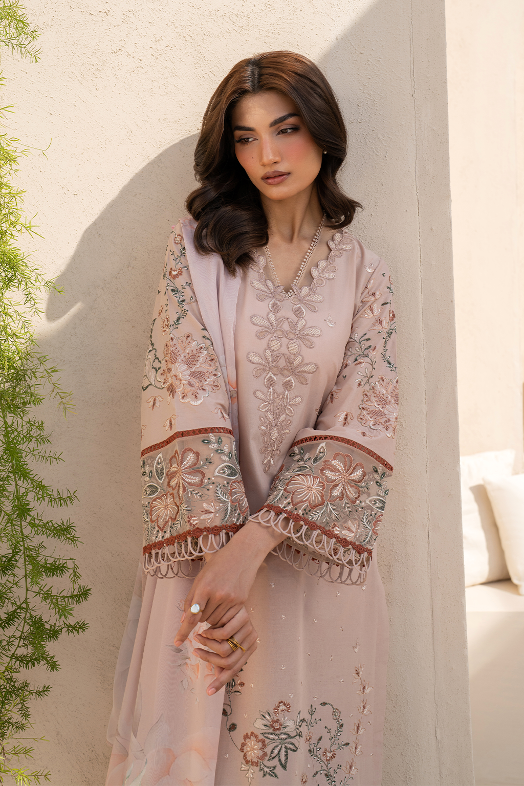 Iznik | Festive Lawn 25 | EFL-02 - Rang-e-Khaas