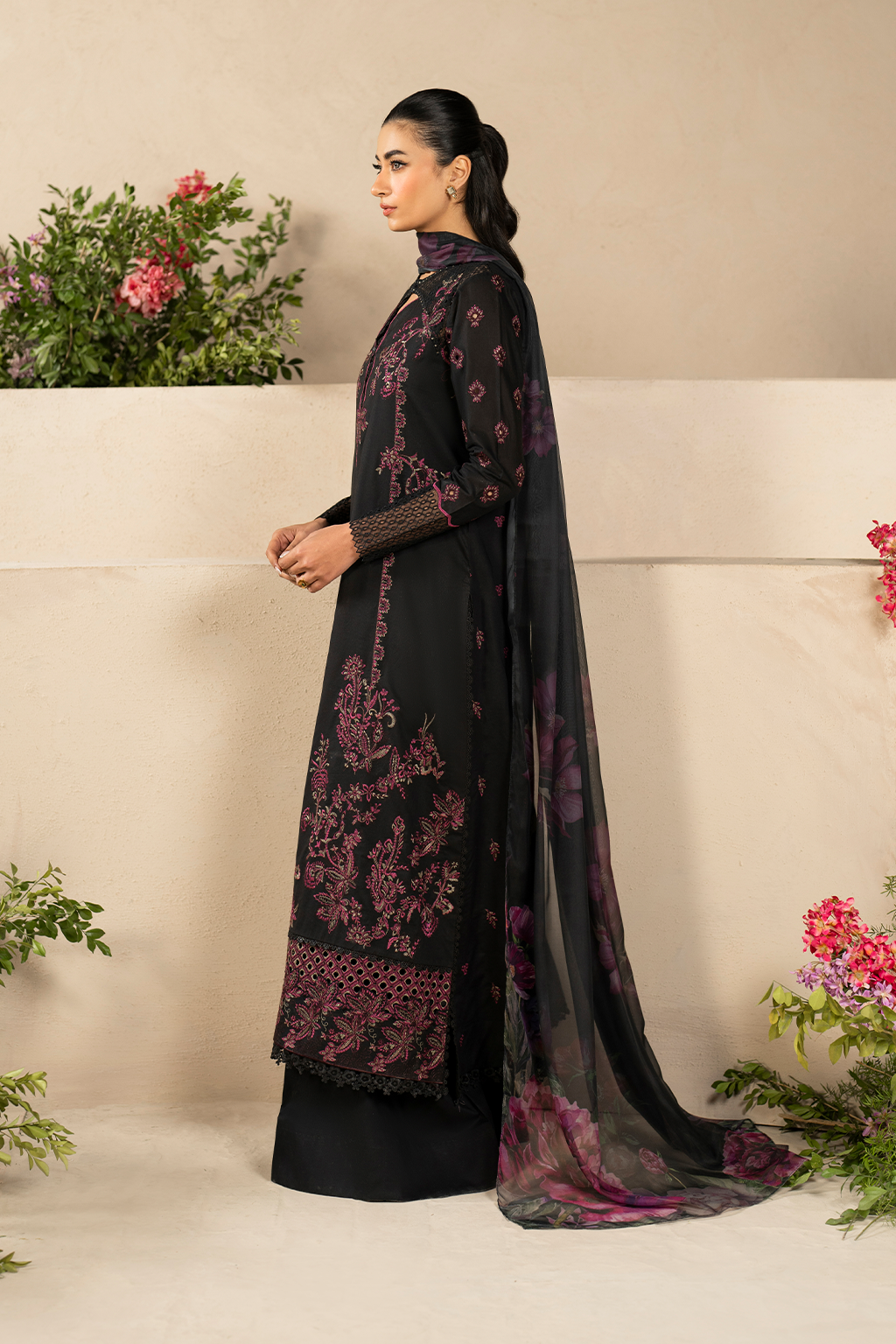 Iznik | Festive Lawn 25 | EFL-03 - Rang-e-Khaas