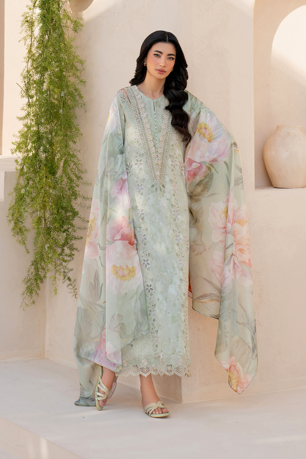 Iznik | Festive Lawn 25 | EFL-07 - Rang-e-Khaas