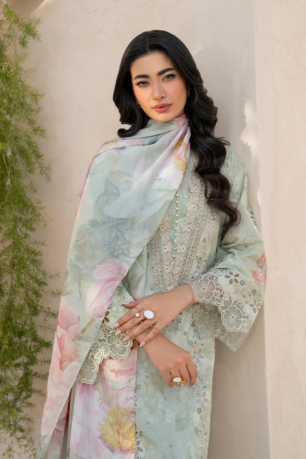 Iznik | Festive Lawn 25 | EFL-07 - Rang-e-Khaas
