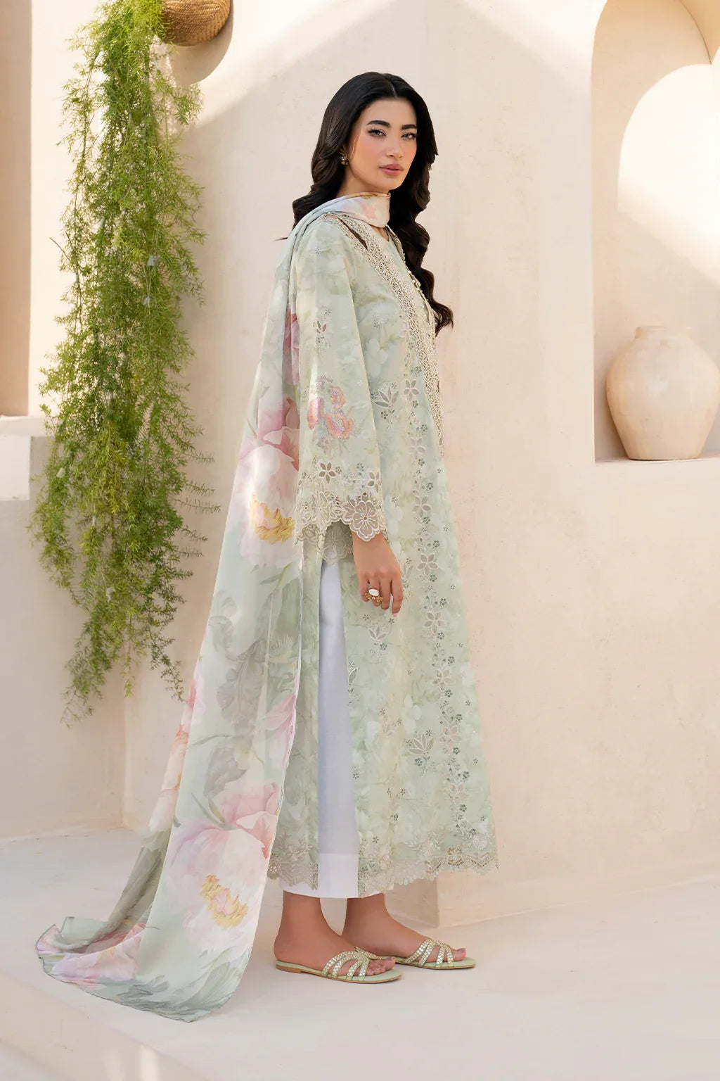 Iznik | Festive Lawn 25 | EFL-07 - Rang-e-Khaas