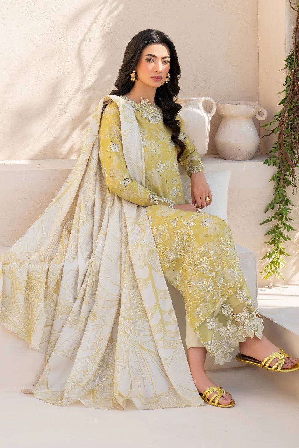 Iznik | Festive Lawn 25 | EFL-08 - Rang-e-Khaas