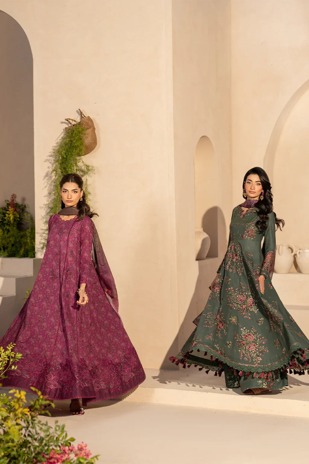 Iznik | Festive Lawn 25 | EFL-09 - Rang-e-Khaas