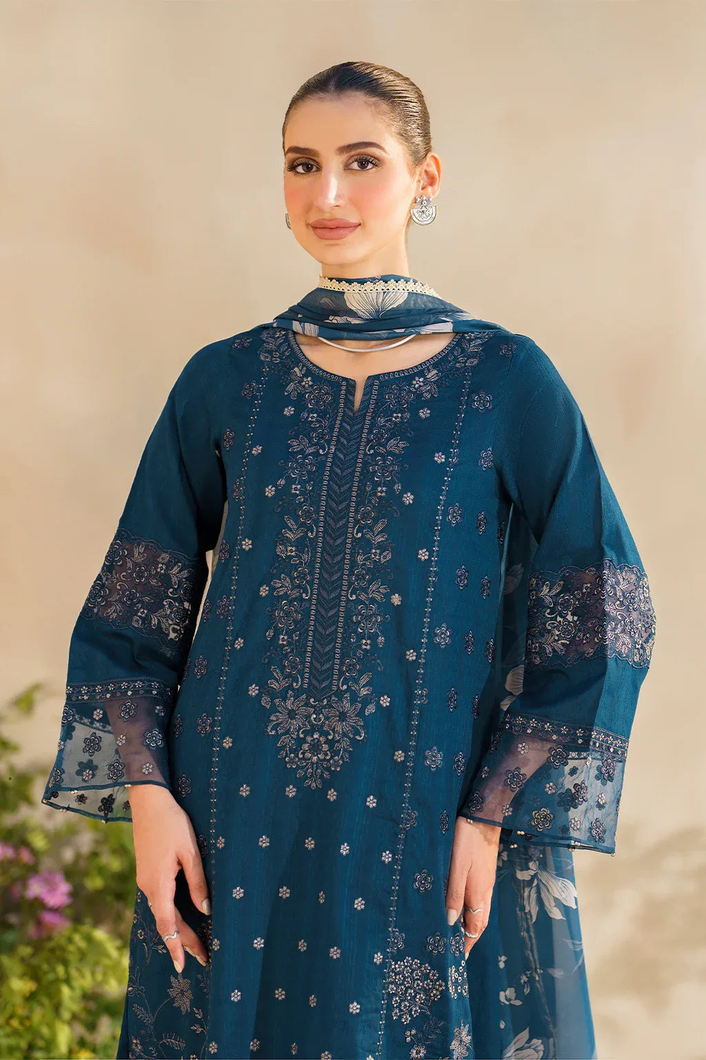 Iznik | Festive lawn 24 | SFL-01 - Rang-e-Khaas