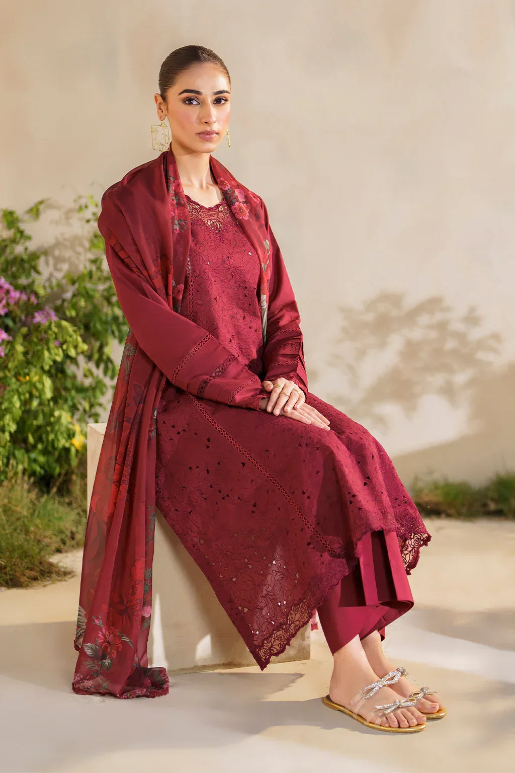 Iznik | Festive lawn 24 | SFL-02 - Rang-e-Khaas