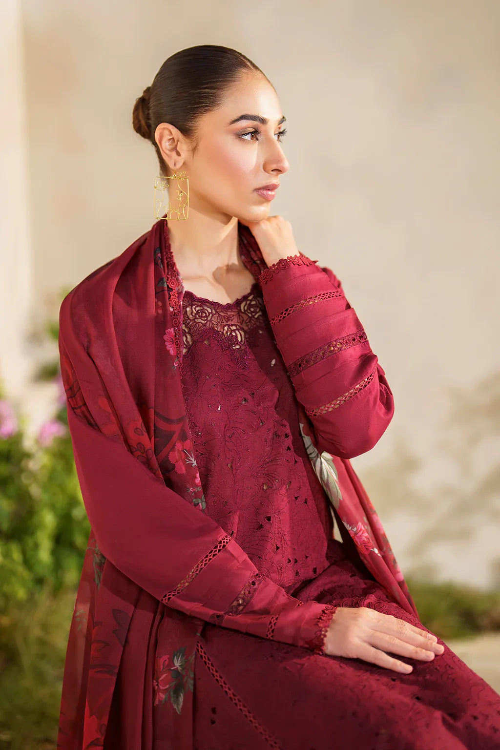 Iznik | Festive lawn 24 | SFL-02 - Rang-e-Khaas