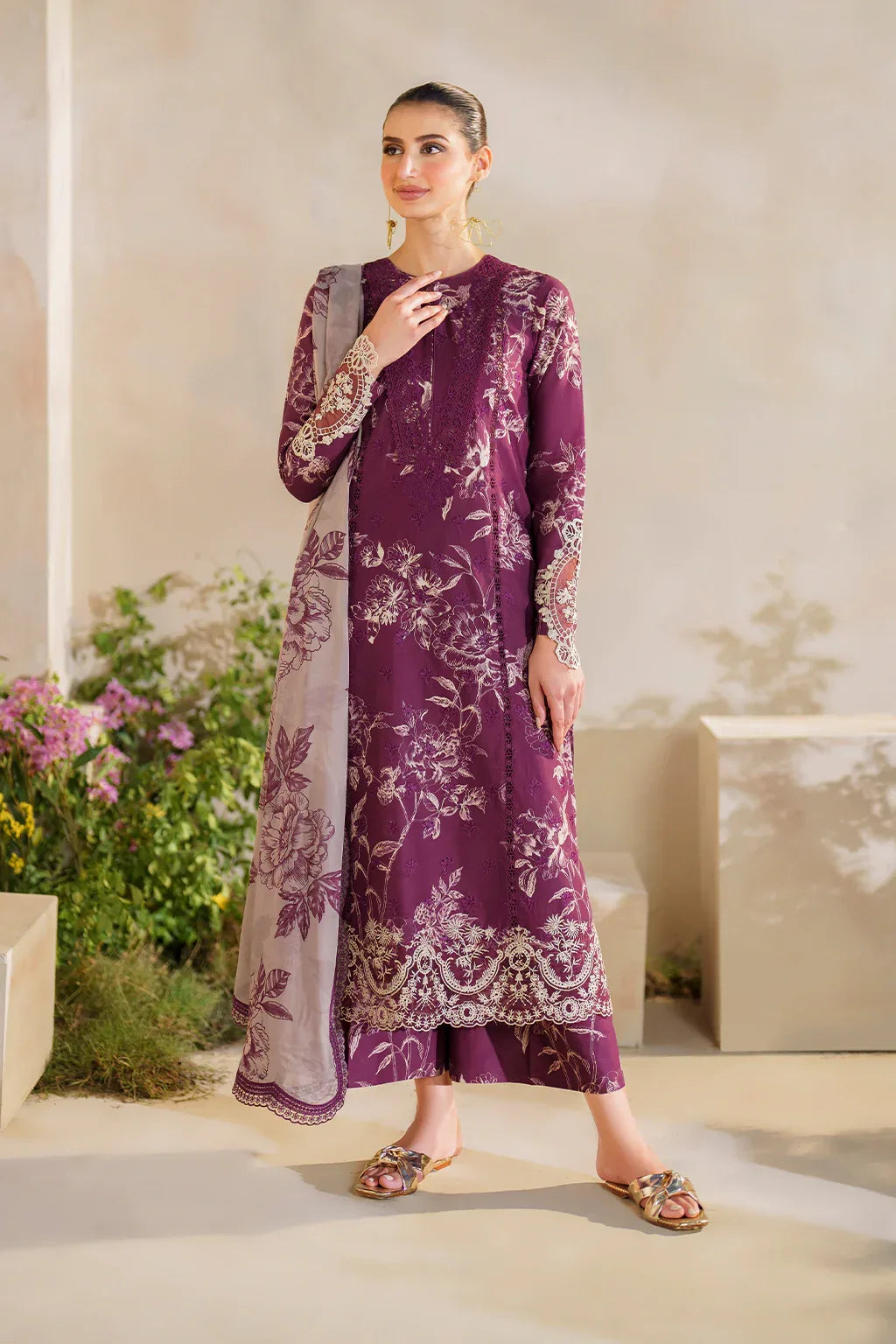 Iznik | Festive lawn 24 | SFL-04 - Rang-e-Khaas