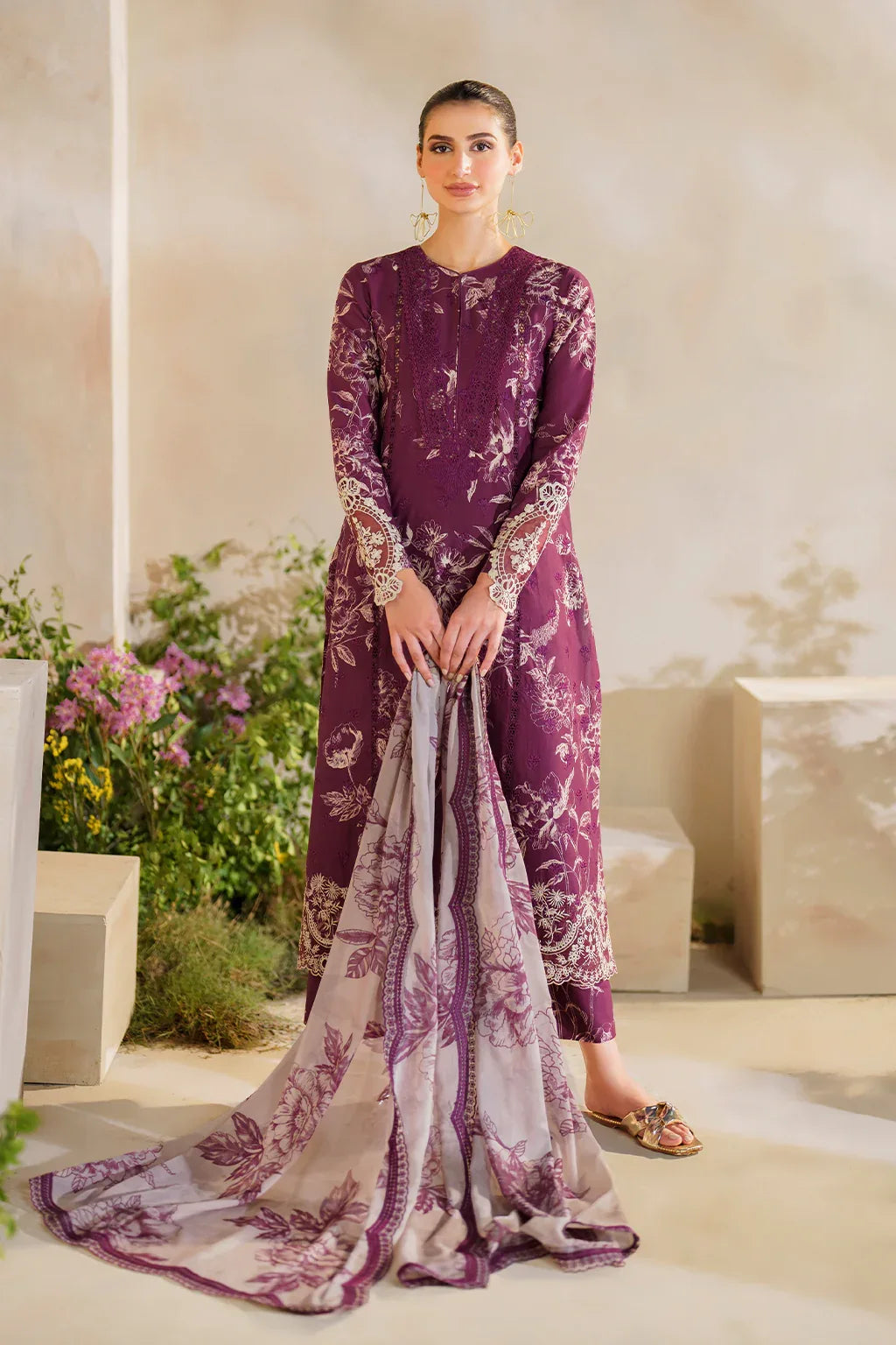 Iznik | Festive lawn 24 | SFL-04 - Rang-e-Khaas