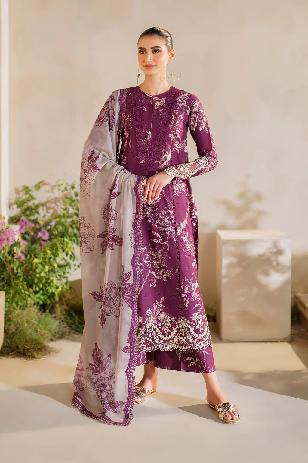 Iznik | Festive lawn 24 | SFL-04 - Rang-e-Khaas