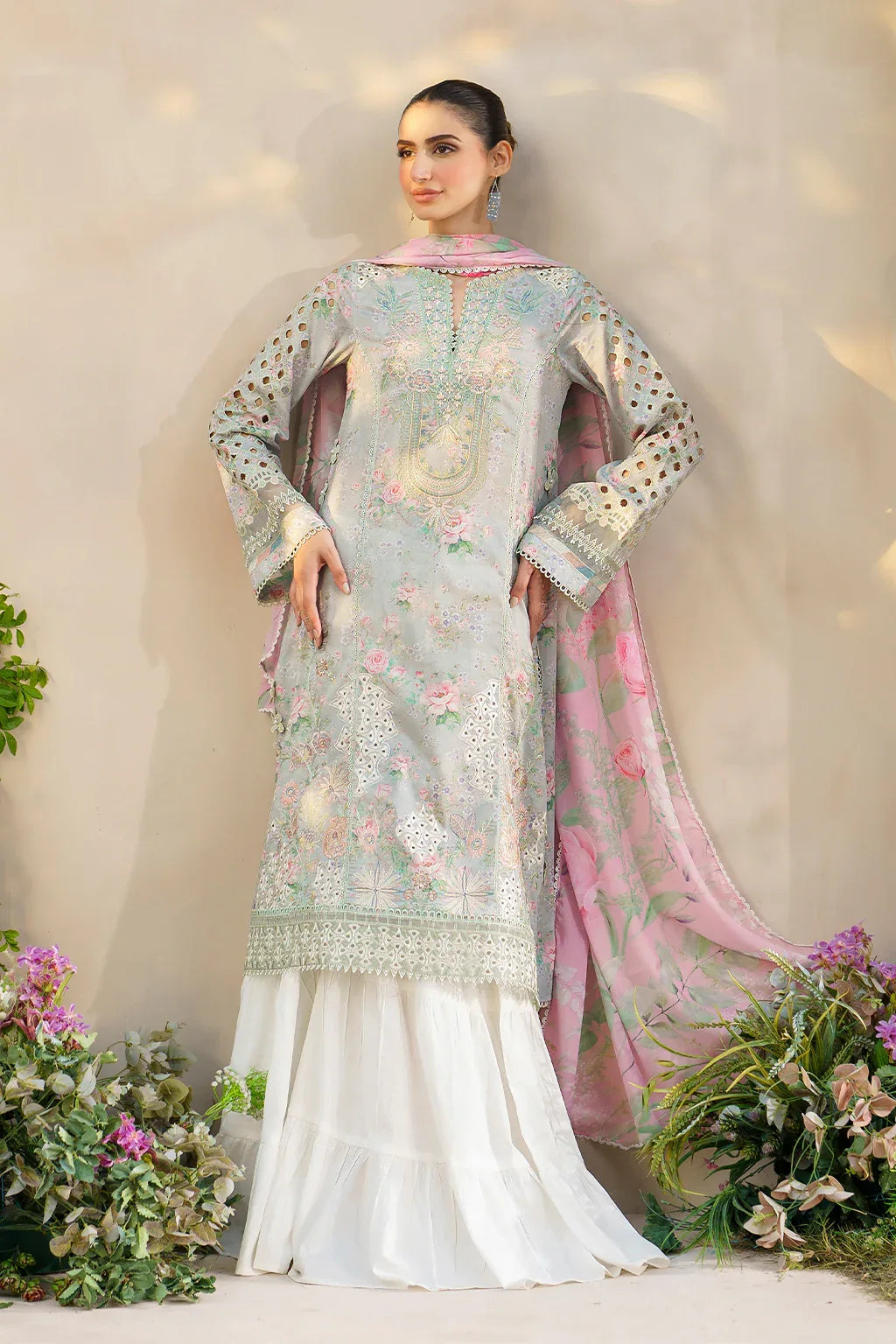 Iznik | Festive lawn 24 | SFL-07 - Rang-e-Khaas