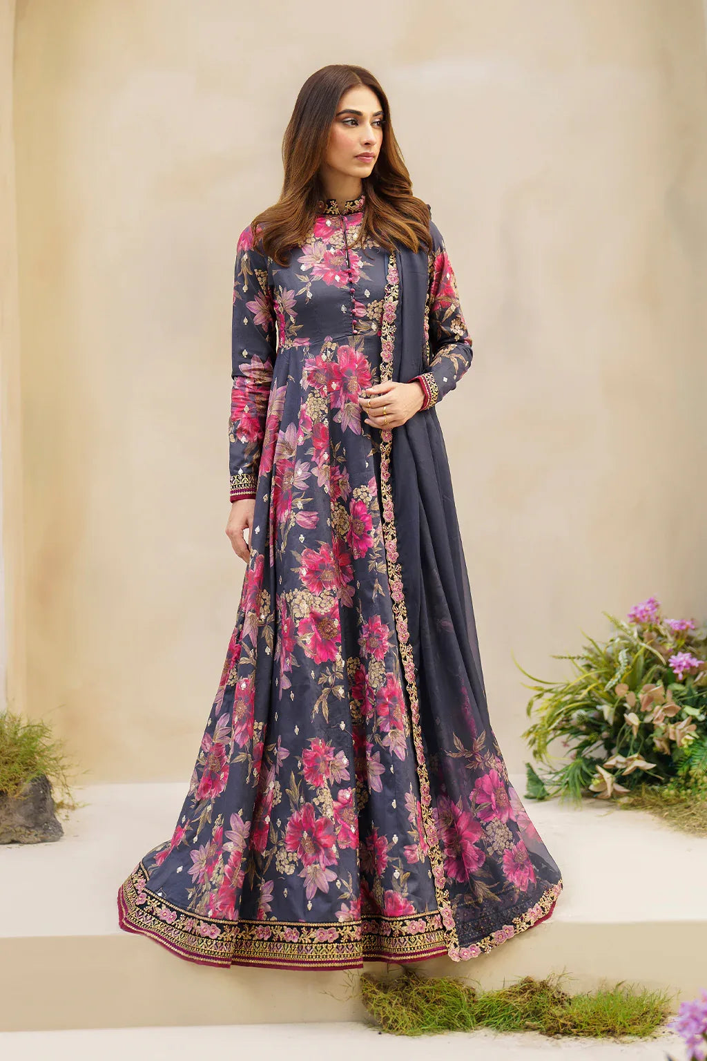 Iznik | Festive lawn 24 | SFL-12 - Rang-e-Khaas