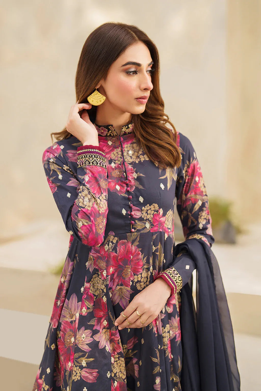 Iznik | Festive lawn 24 | SFL-12 - Rang-e-Khaas