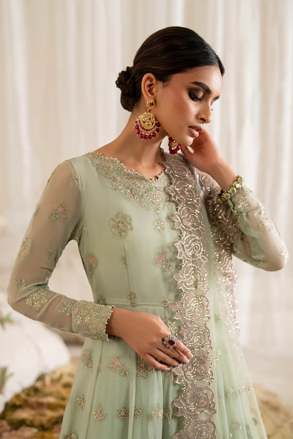 Iznik | Formal Wear | UE-286 - Rang-e-Khaas