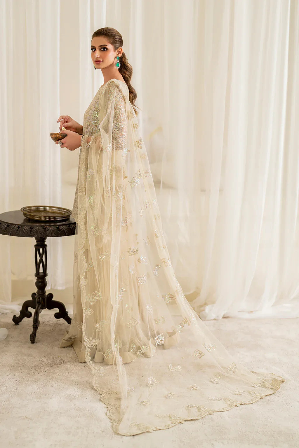 Iznik | Formal Wear | UE-295 - Rang-e-Khaas