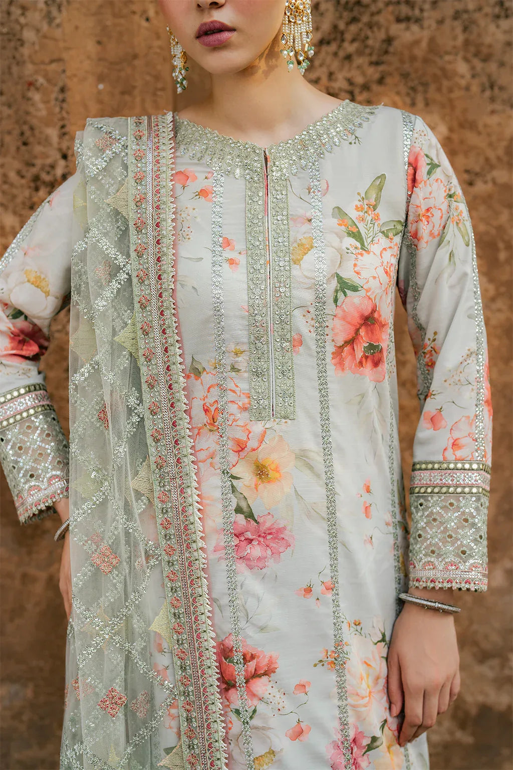 Iznik | Formal Wear | UE-311 - Rang-e-Khaas