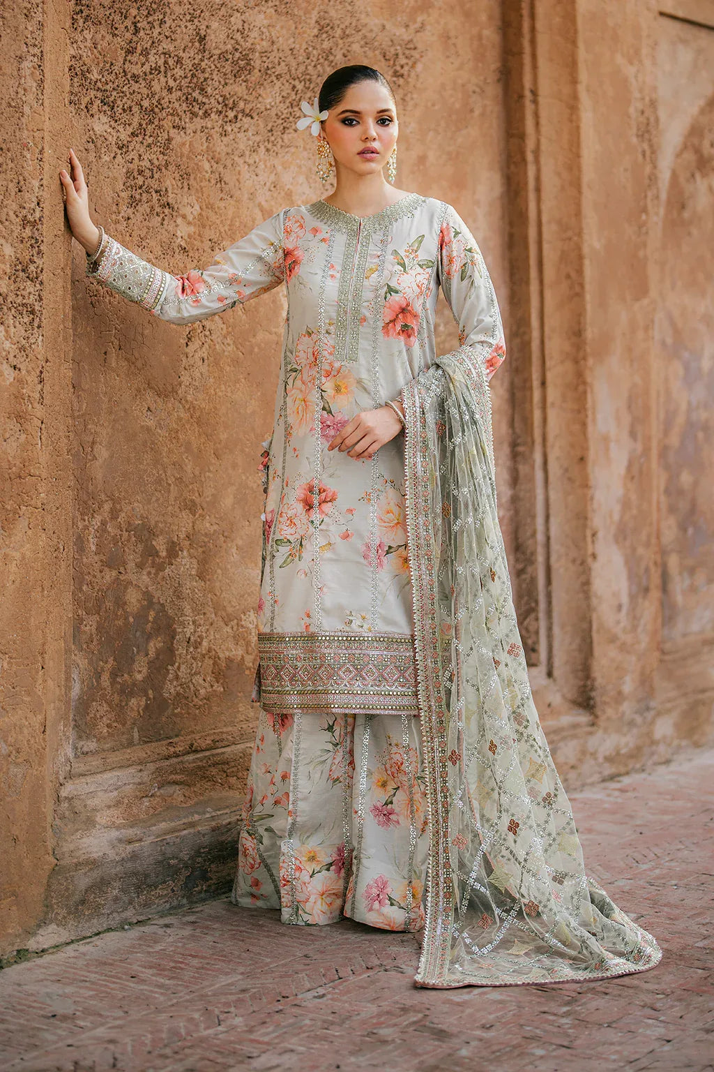 Iznik | Formal Wear | UE-311 - Rang-e-Khaas