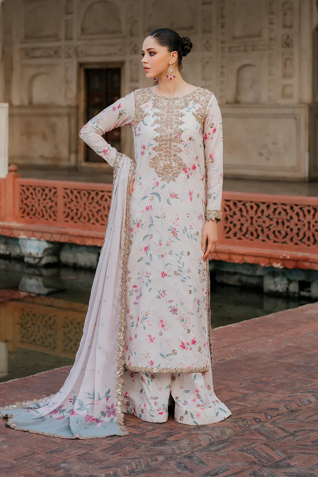 Iznik | Formal Wear | UE-318 - Rang-e-Khaas