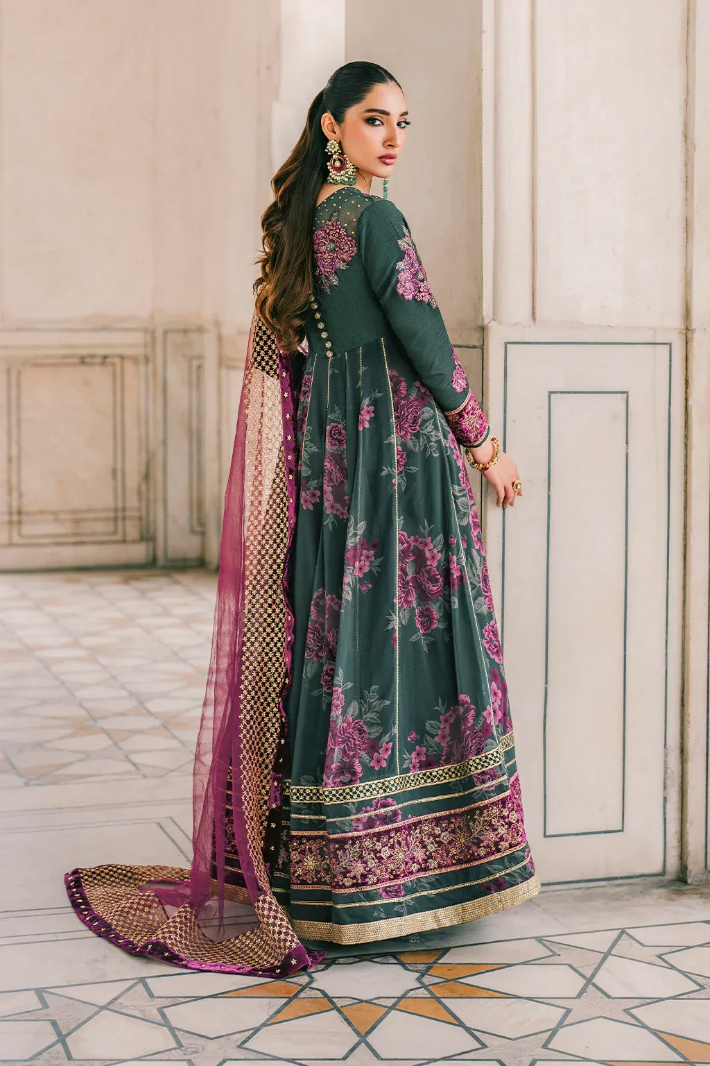 Iznik | Formal Wear | UE-319 - Rang-e-Khaas