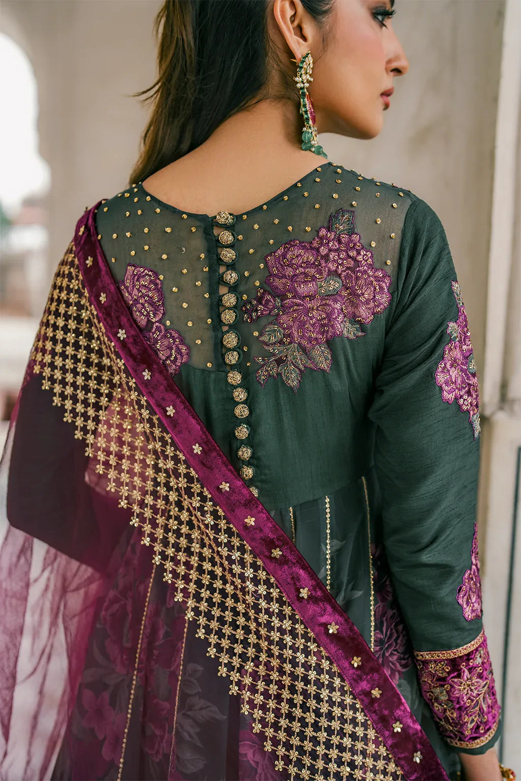 Iznik | Formal Wear | UE-319 - Rang-e-Khaas