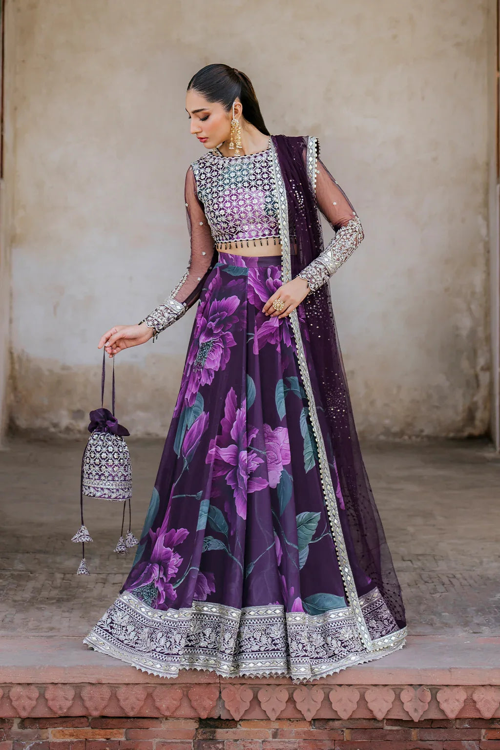 Iznik | Formal Wear | UE-322 - Rang-e-Khaas
