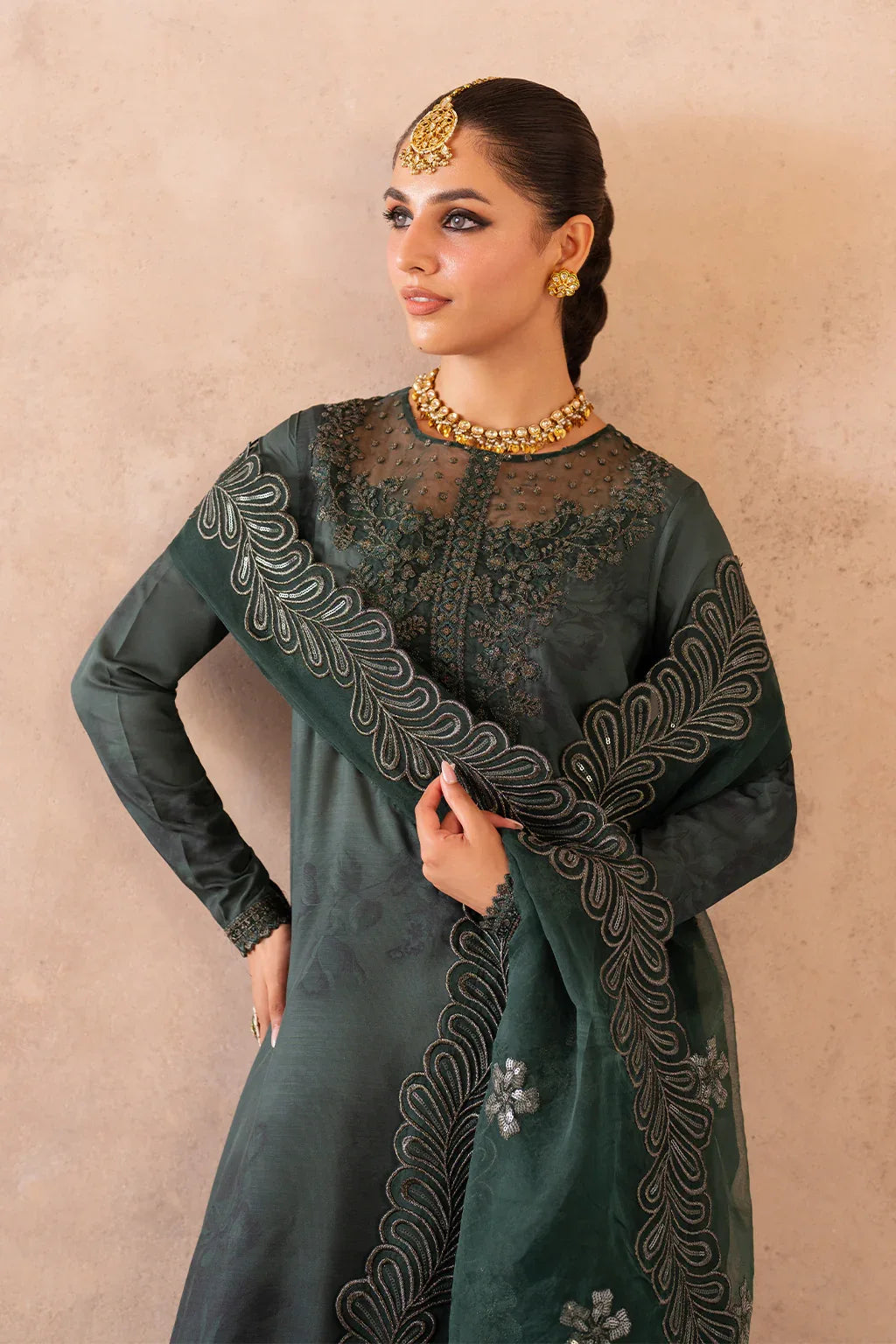 Iznik | Formal Wear | UE-324 - Rang-e-Khaas