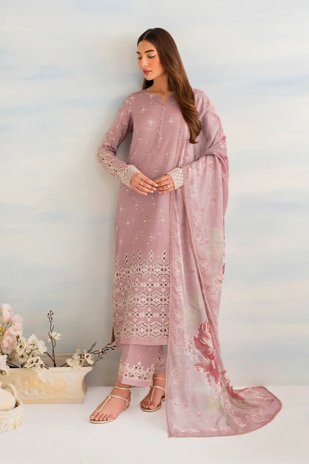 Iznik | Guzel lawn 24 | IGL-04 - Rang-e-Khaas