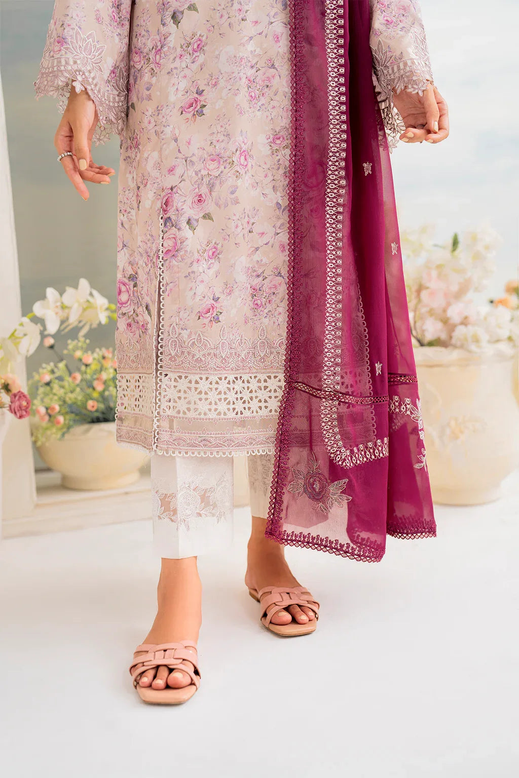 Iznik | Guzel lawn 24 | IGL-08 - Rang-e-Khaas