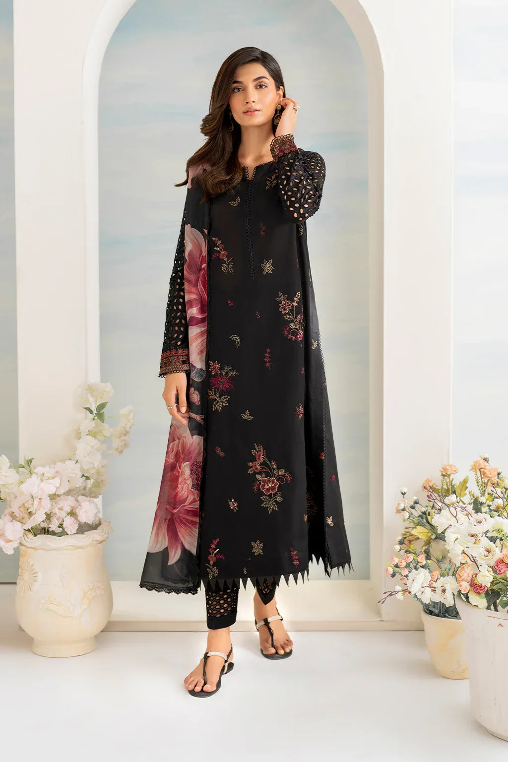 Iznik | Guzel lawn 24 | IGL-09 - Rang-e-Khaas