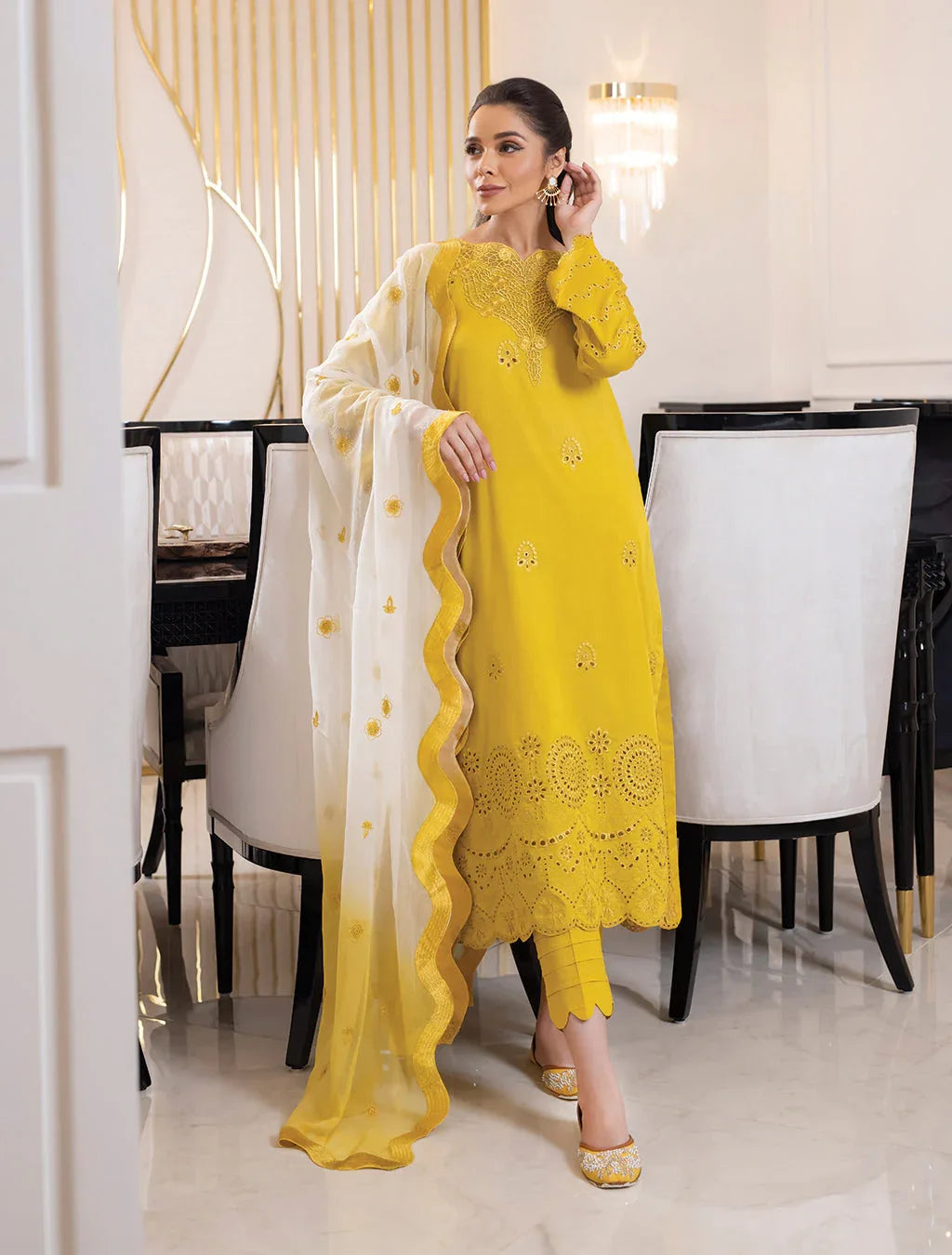 Iznik | Lawnkari 24 | UE-141 EPHEMERAL - Rang-e-Khaas
