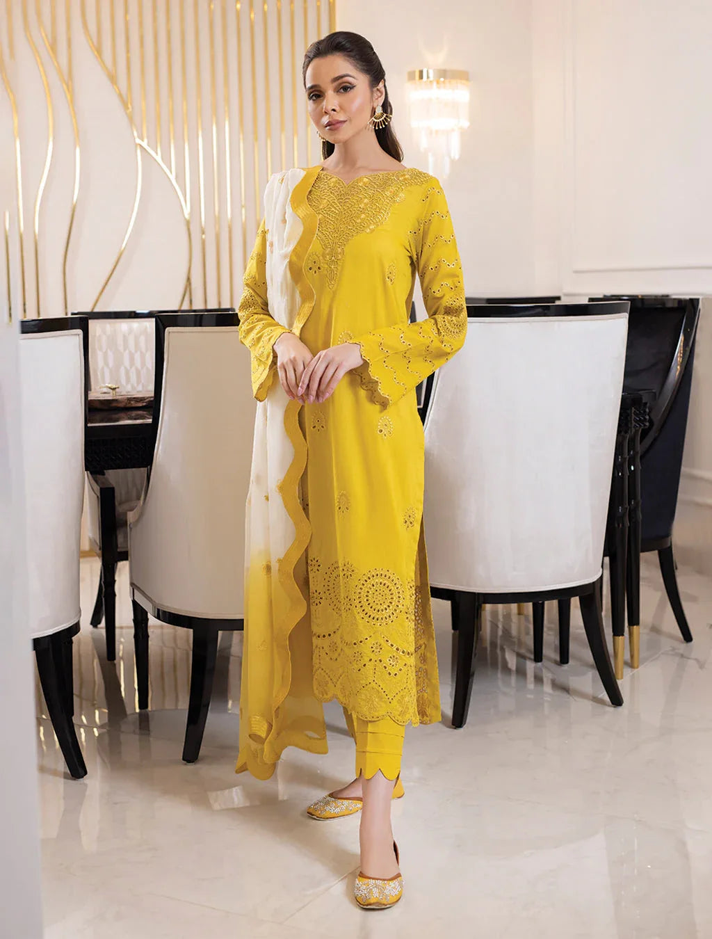 Iznik | Lawnkari 24 | UE-141 EPHEMERAL - Rang-e-Khaas