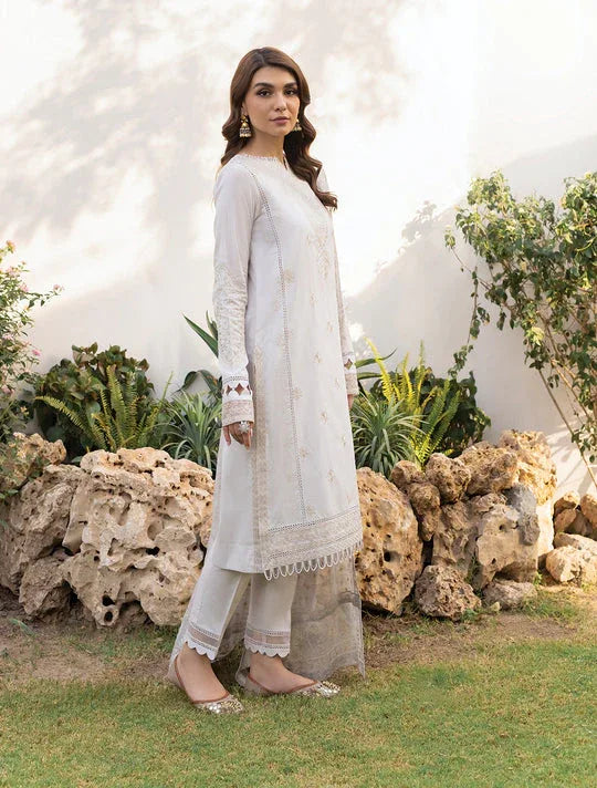 Iznik | Lawnkari 24 | UE-150 SERENE TURF - Rang-e-Khaas
