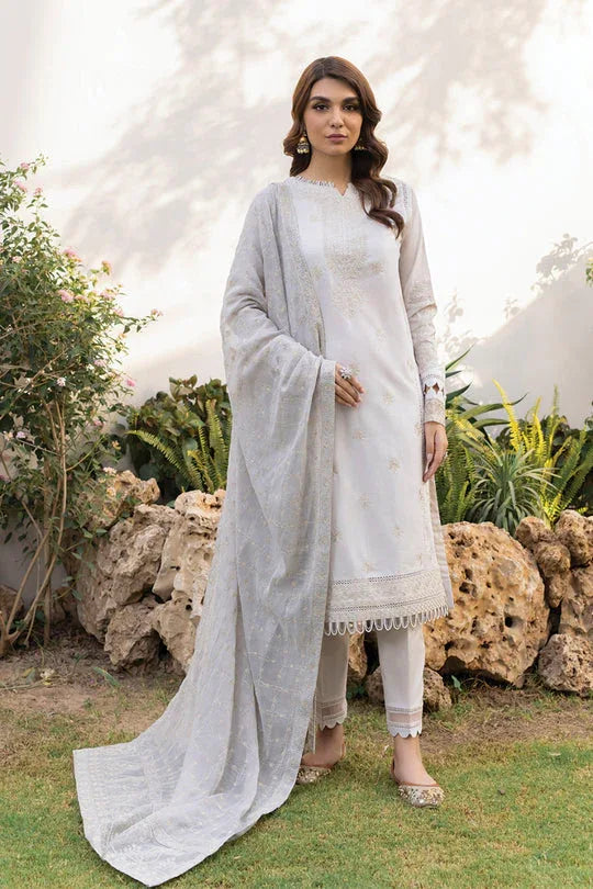 Iznik | Lawnkari 24 | UE-150 SERENE TURF - Rang-e-Khaas