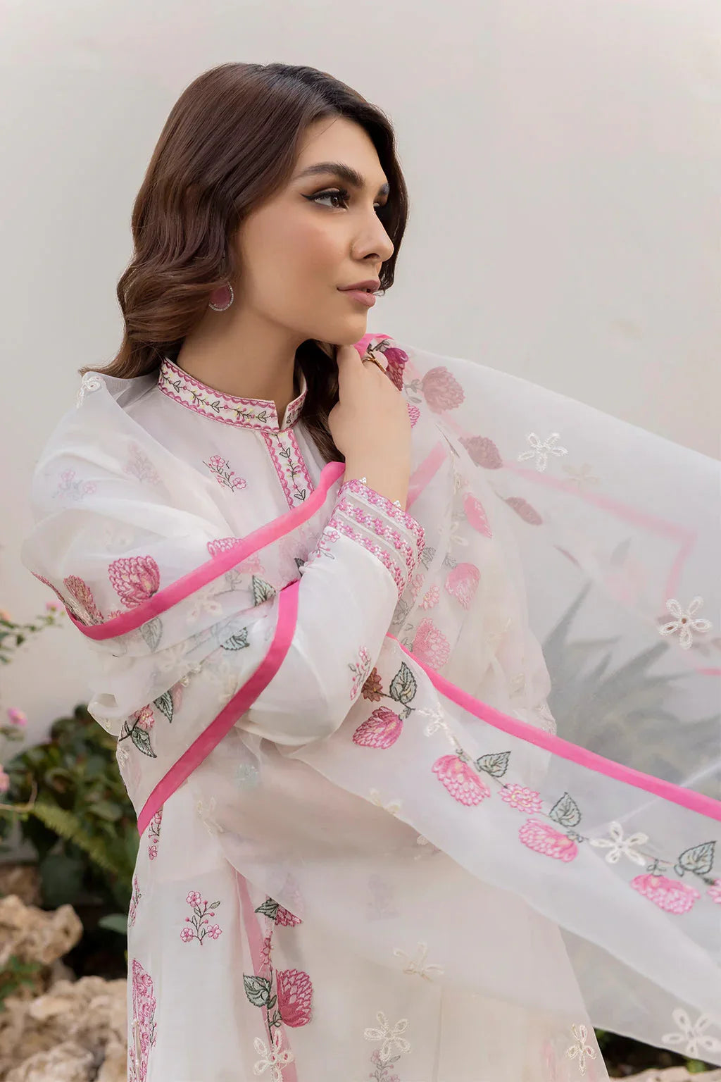Iznik | Lawnkari 24 | UE-157 CANDYTUFT - Rang-e-Khaas
