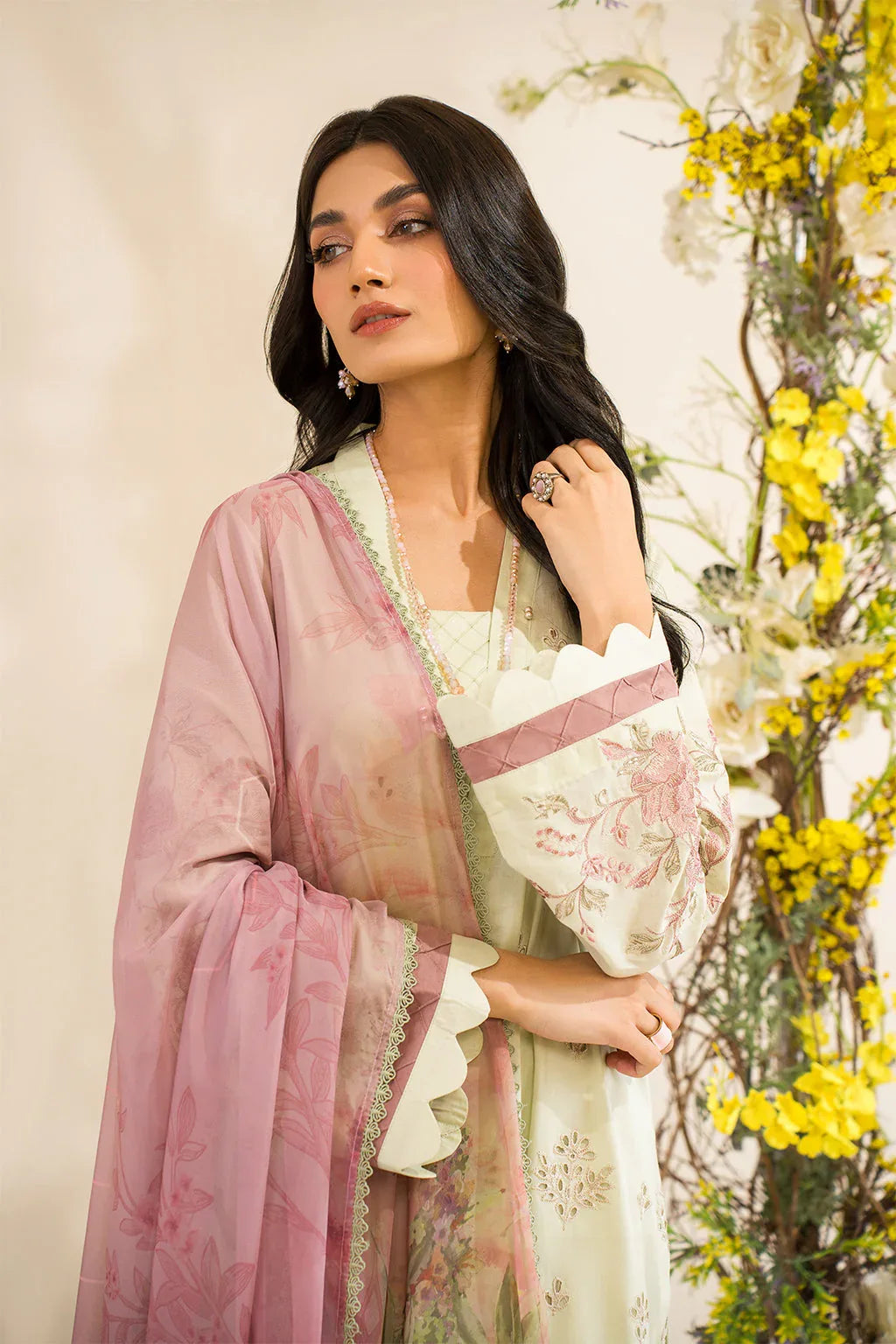 Iznik | Lawnkari 24 | UE-198 SILKGREEN - Rang-e-Khaas