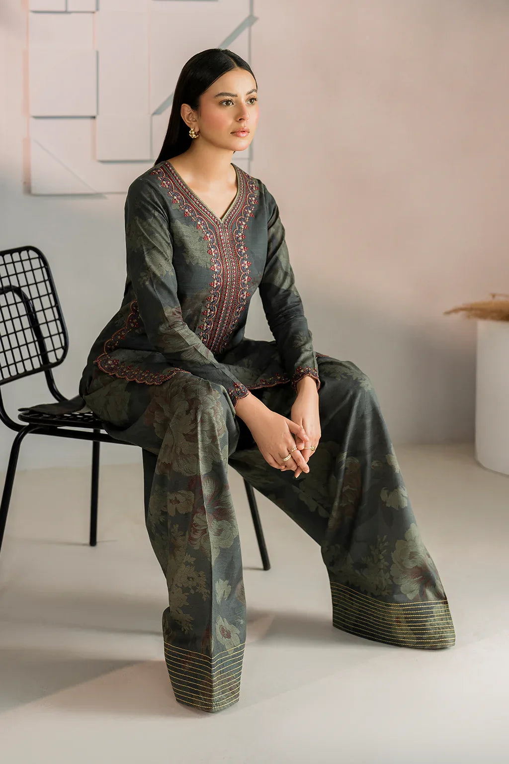 Iznik | Ready to Wear | IP-262 - Rang-e-Khaas