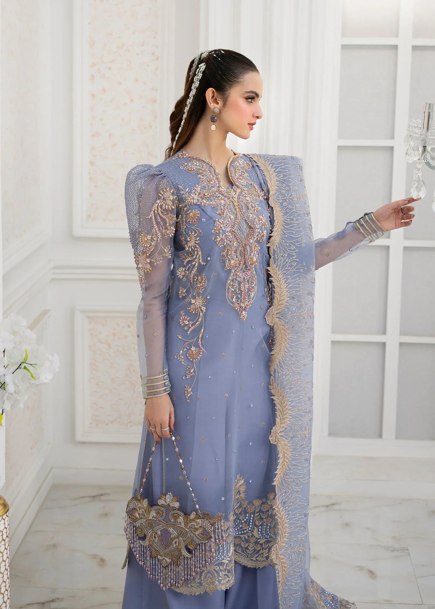 Jamnii | The Aura | Elsa - Rang-e-Khaas