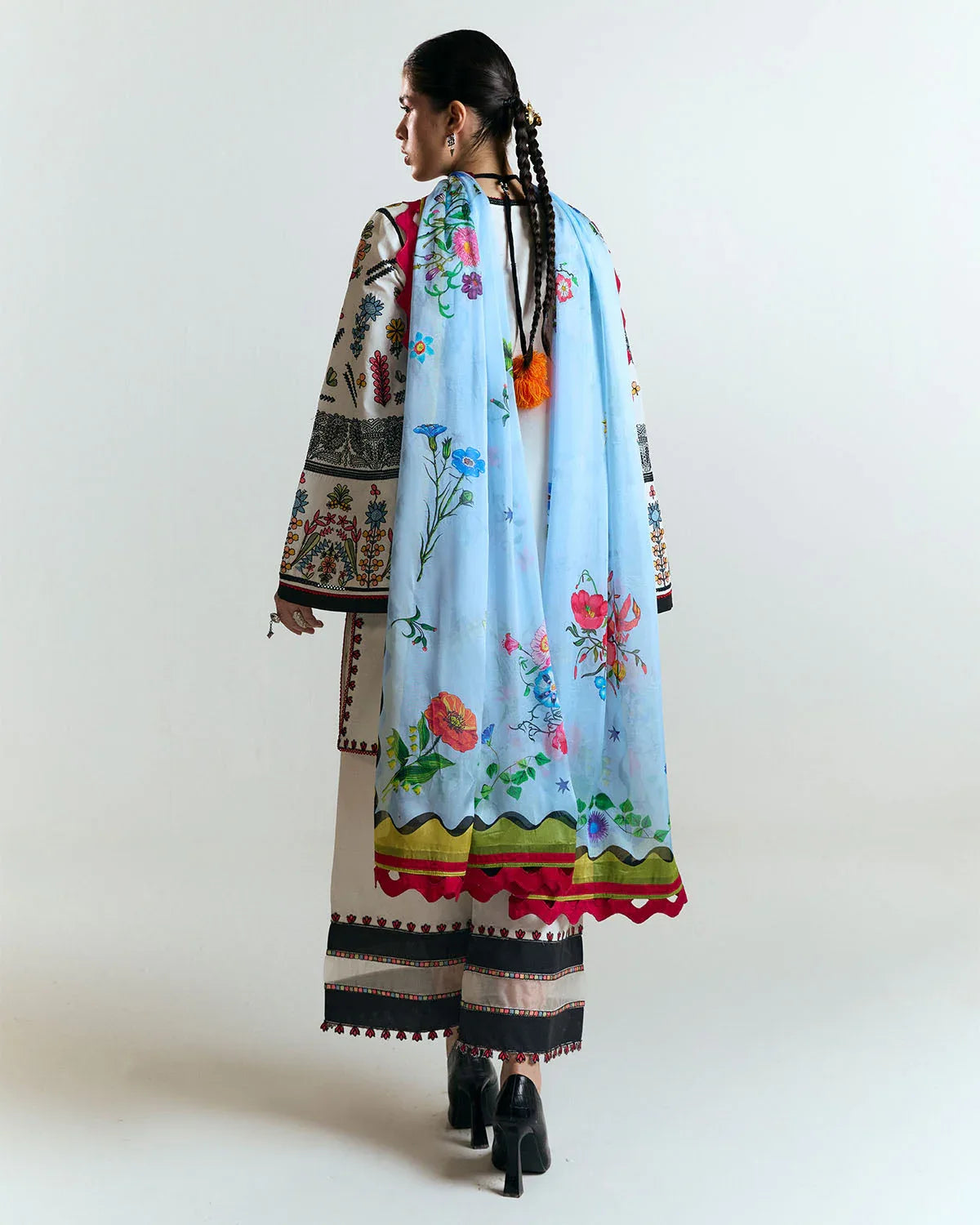 Jugnu | SS 25 |  Tiya - Rang-e-Khaas