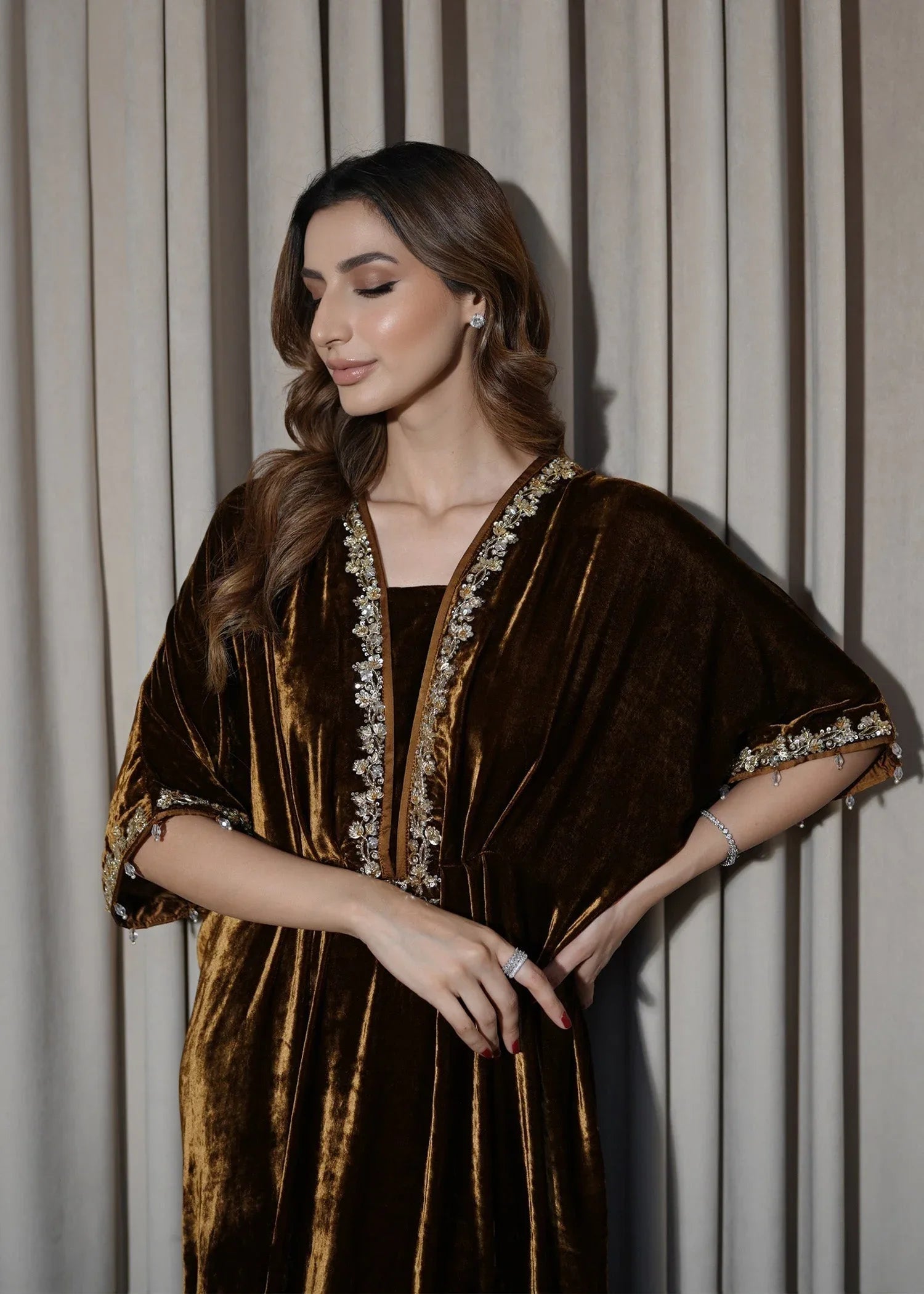 Mahum Asad | Voila Velvets | Topaz - Rang-e-Khaas