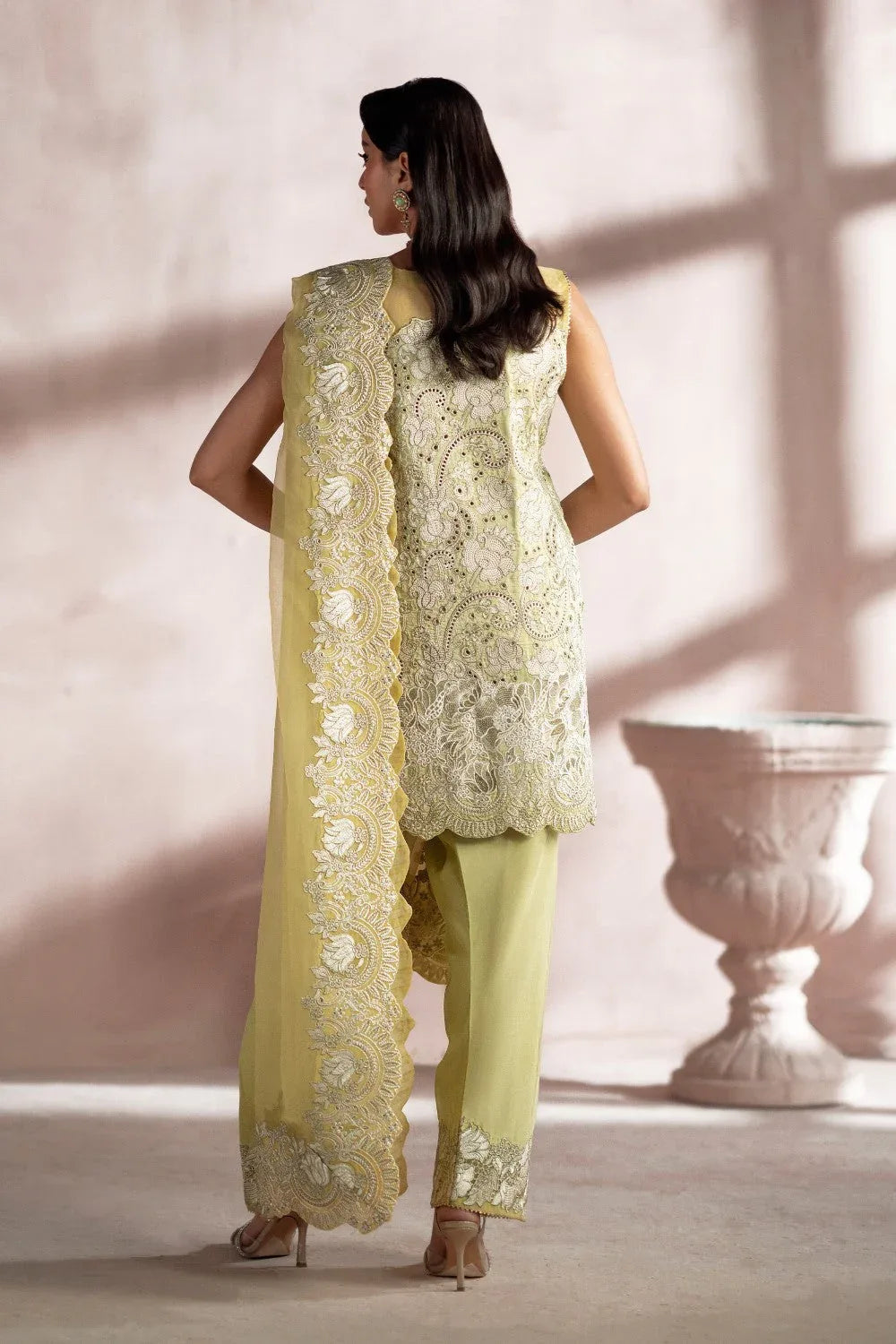 Maryum N Maria | Luna Formals | KAIROS - Rang-e-Khaas