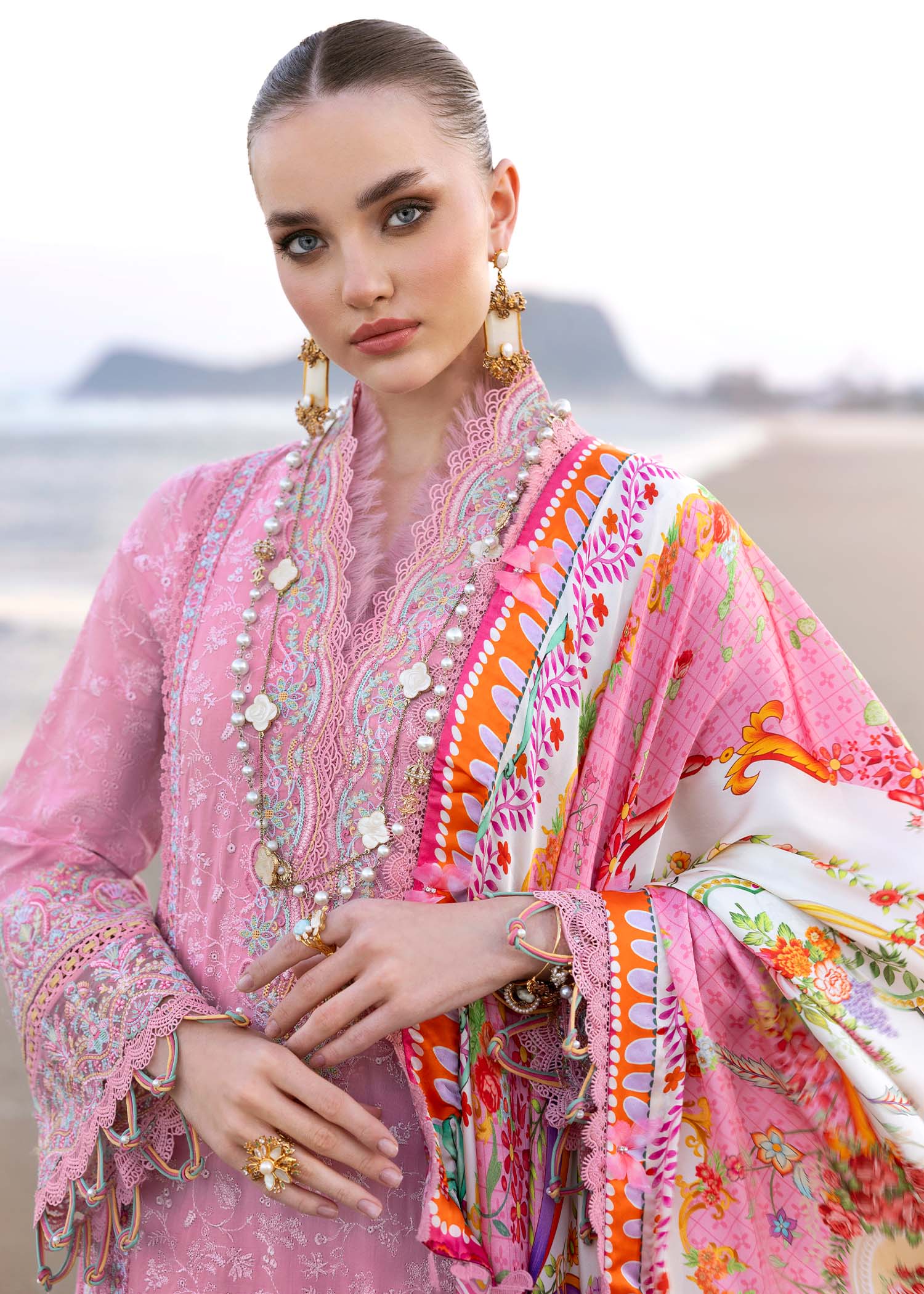 Kanwal Malik | Elysia Luxury Lawn 25 | Ariana - Rang-e-Khaas